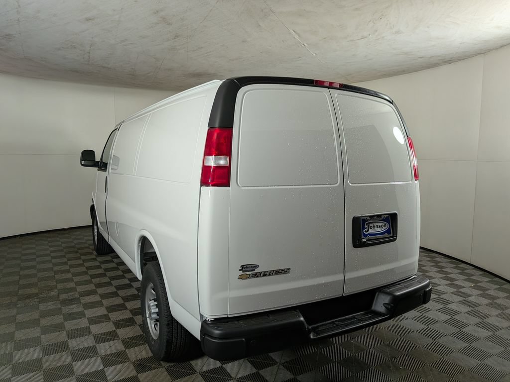 New 2026 Chevrolet Express 2500 w/ Driver Convenience Package RWD image 4