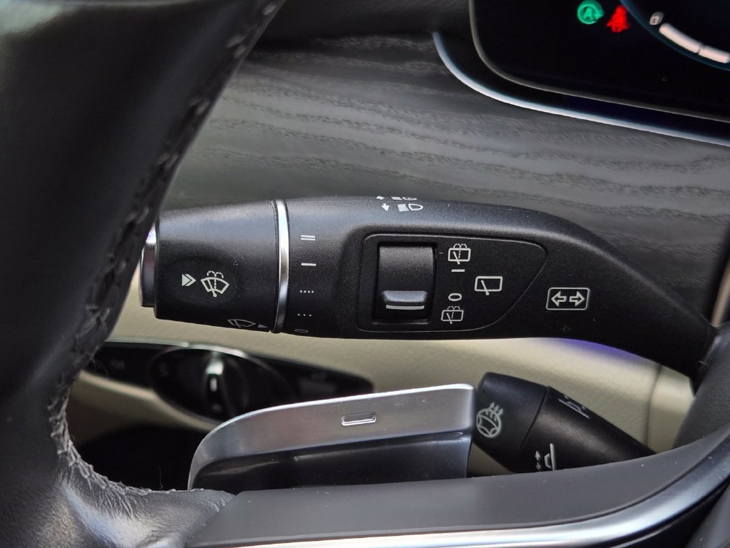 Used 2022 Mercedes-Benz E 450 4MATIC All-Terrain Wagon w/ Driver Assistance Package image 36