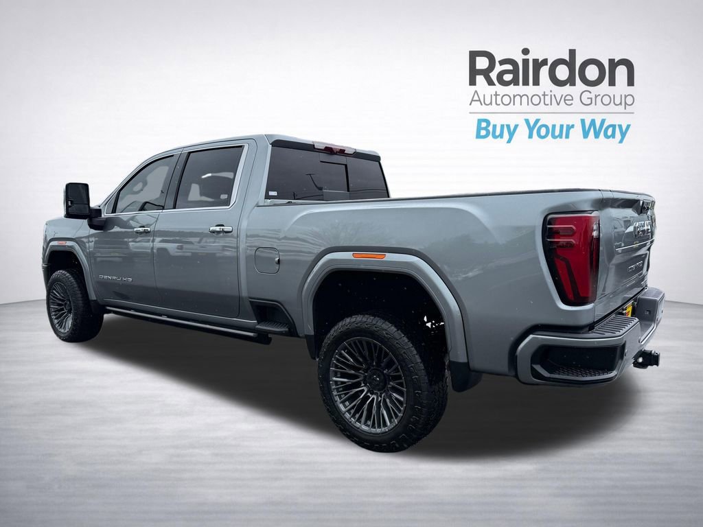 Used 2024 GMC Sierra 3500 Denali Ultimate image 13