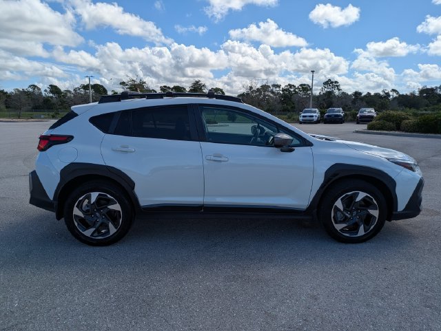 Used 2024 Subaru Crosstrek 2.5i Limited AWD/4WD image 3