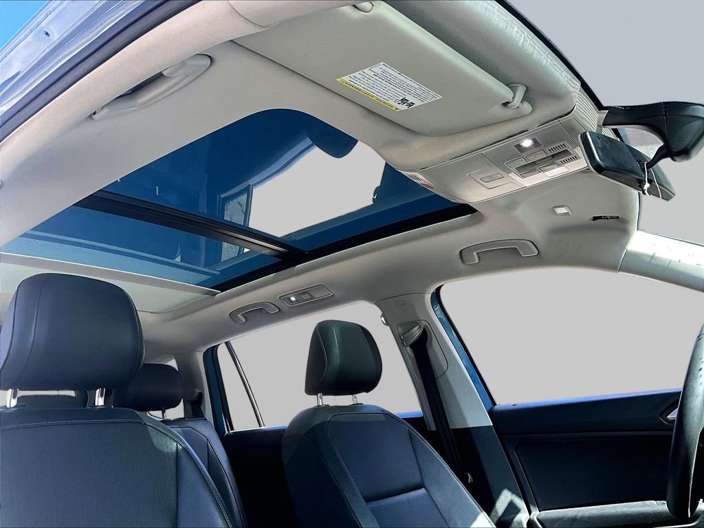 Used 2020 Volkswagen Tiguan SE image 20