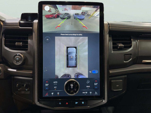 Used 2023 Ford Expedition Platinum image 40