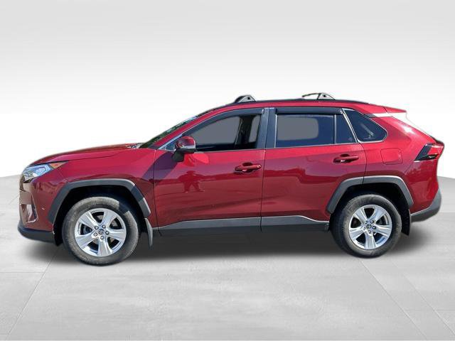 Used 2019 Toyota RAV4 XLE w/ All Weather Liner Package AWD/4WD image 2