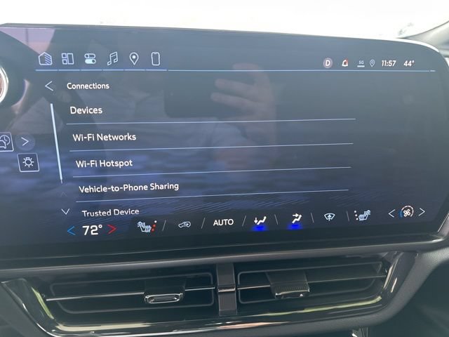 New 2026 Chevrolet Equinox EV RS FWD image 19
