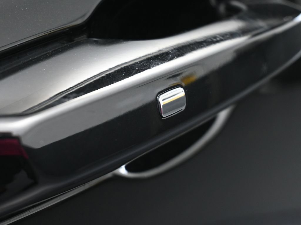 Used 2024 Chevrolet Traverse LS image 45