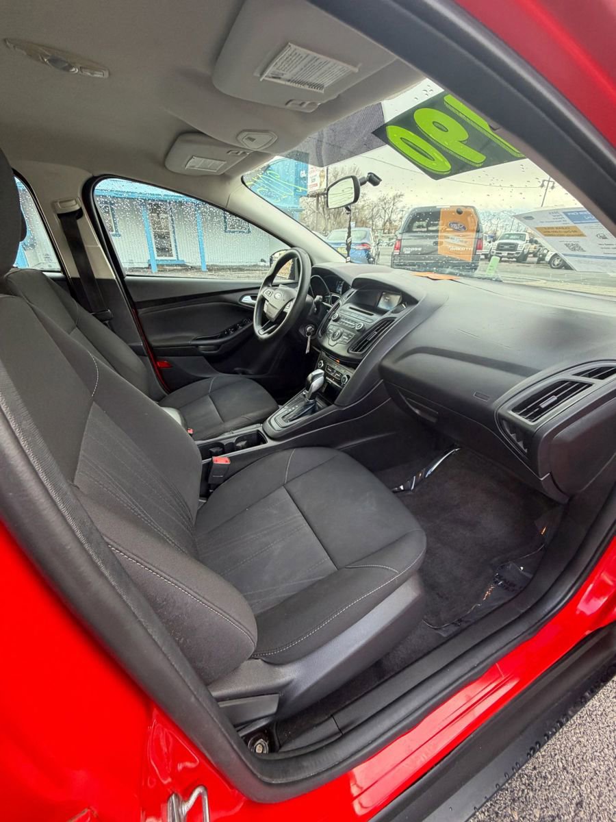 Used 2015 Ford Focus SE image 14
