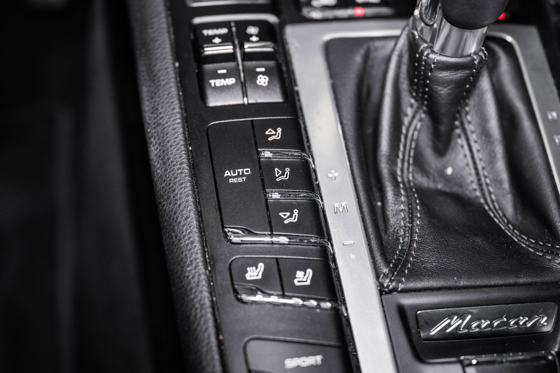 Used 2021 Porsche Macan S image 47