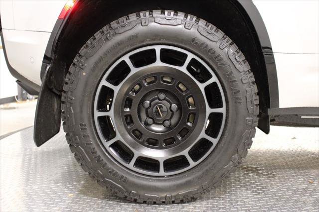 New 2026 Land Rover Defender 110 image 10