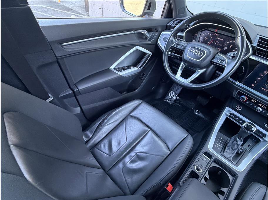 Used 2021 Audi Q3 2.0T Premium w/ Convenience Package AWD/4WD image 8