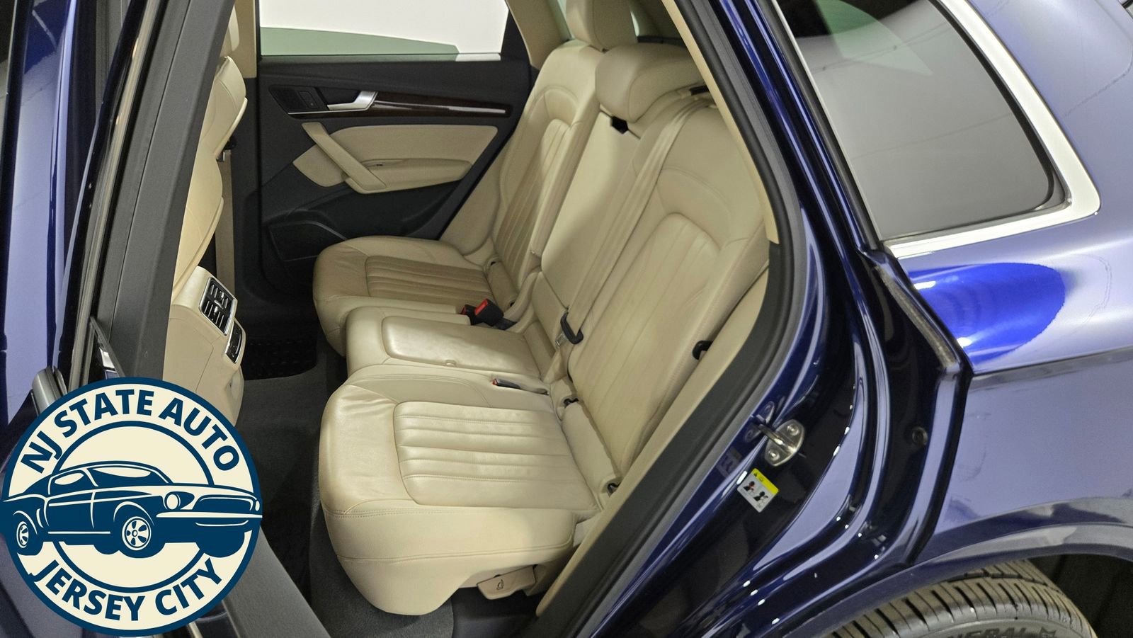 Used 2018 Audi Q5 2.0T Premium Plus w/ Premium Plus Package image 27