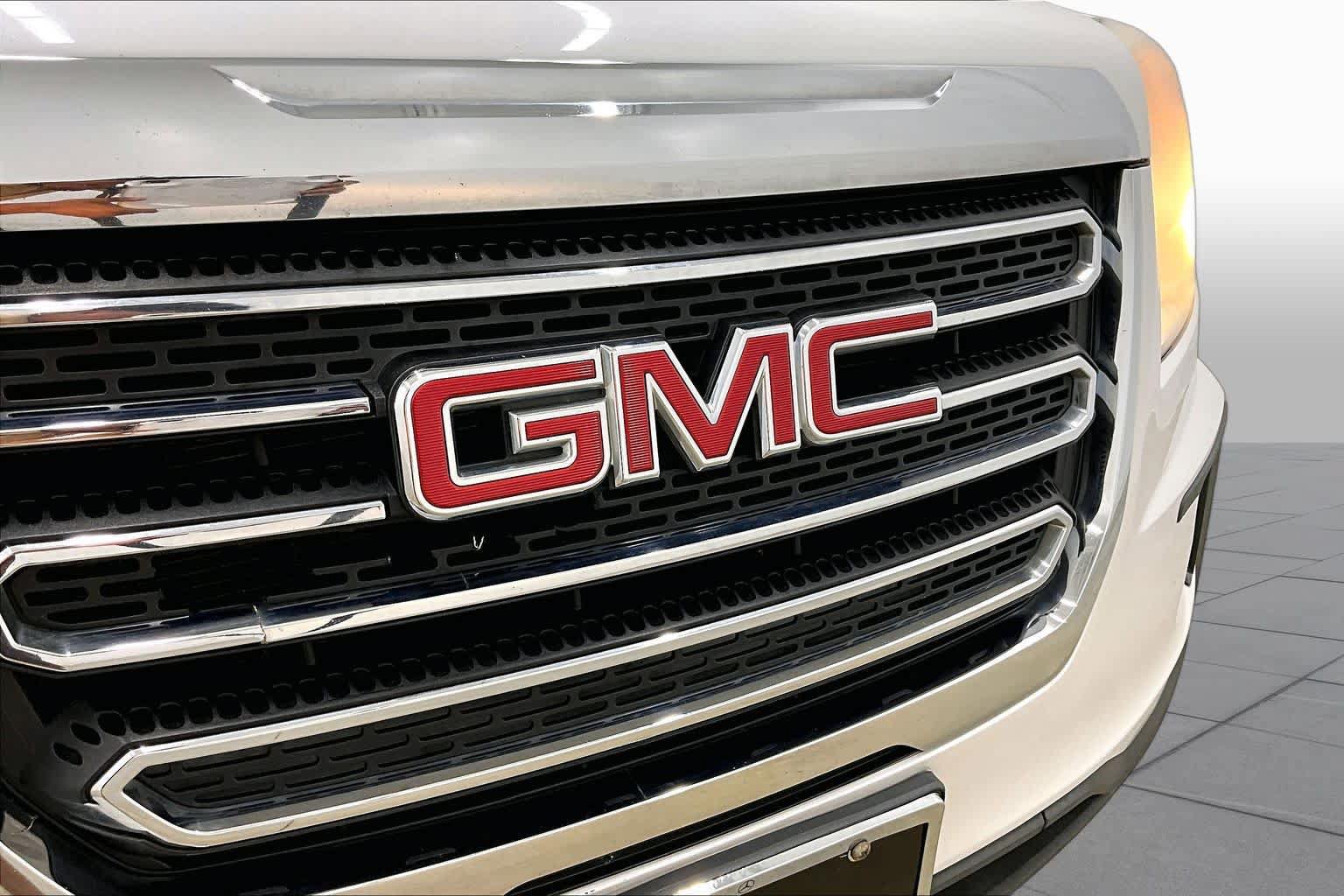 Used 2016 GMC Terrain SLE FWD image 29