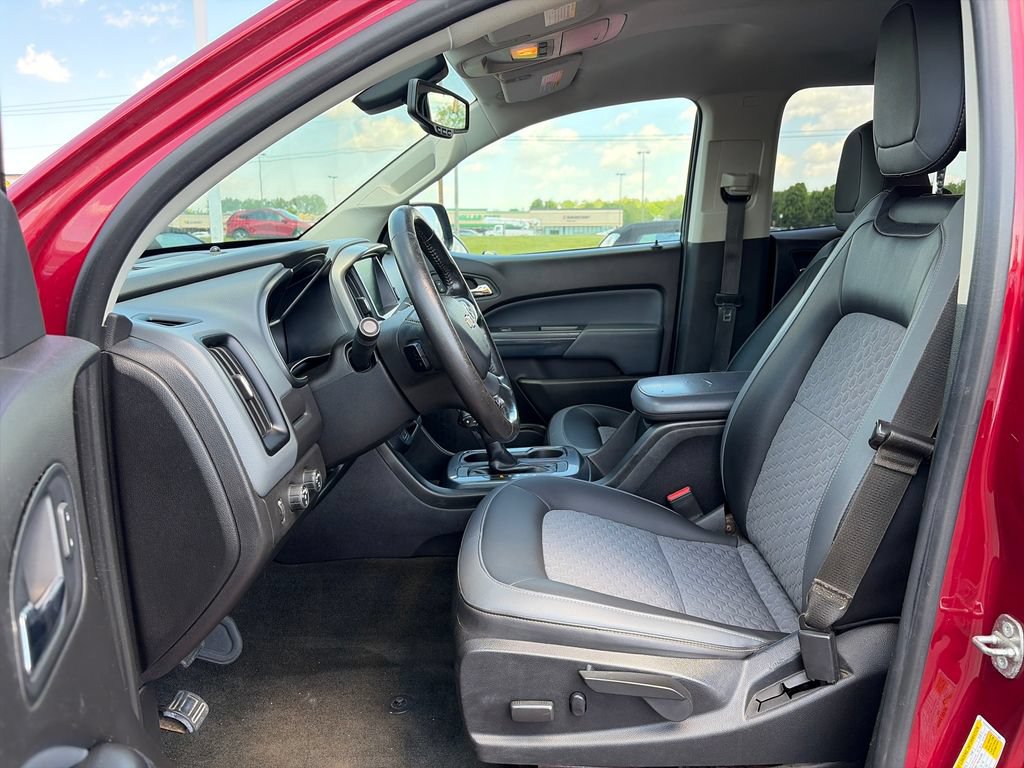 Used 2018 Chevrolet Colorado Z71 AWD/4WD image 14
