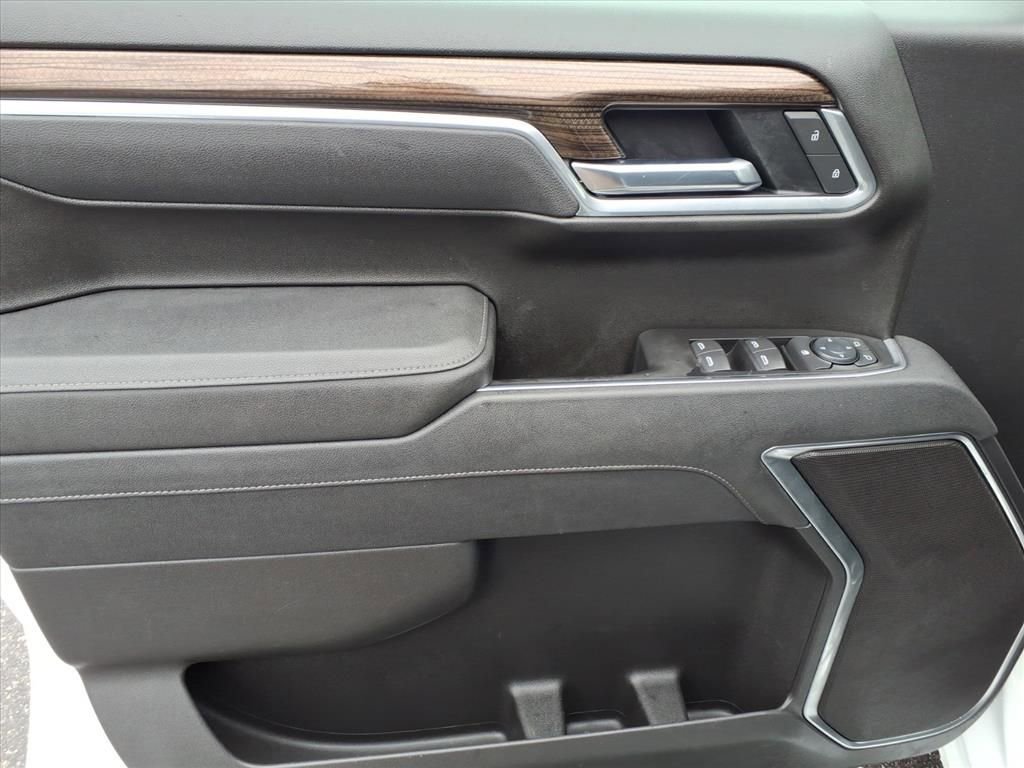 Used 2025 Chevrolet Silverado 1500 LT w/ Work Truck Package image 17