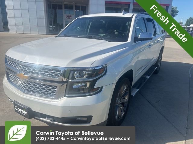 Used 2018 Chevrolet Suburban LT w/ LT Signature Package AWD/4WD image 8