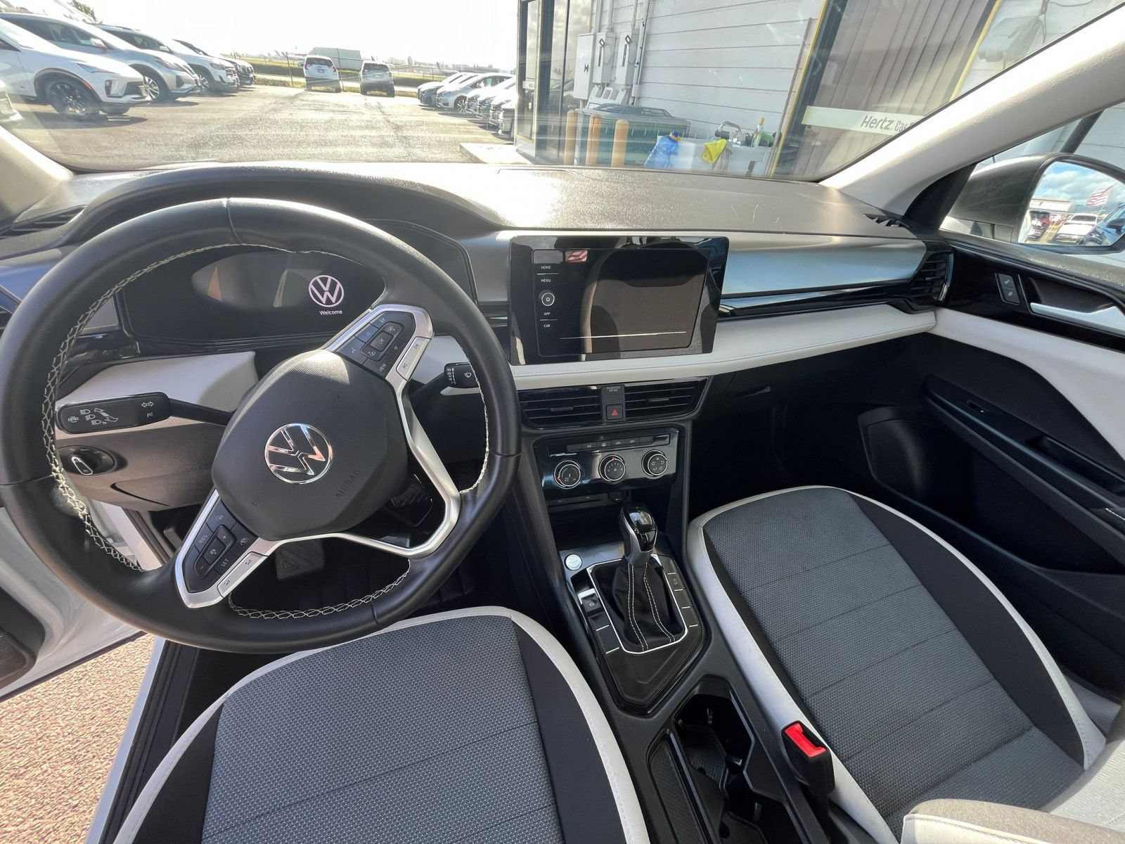 Used 2026 Volkswagen Taos S FWD image 33