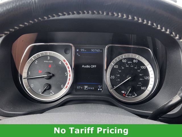Used 2019 Nissan Titan PRO-4X w/ Pro-4x Utility Package AWD/4WD image 15
