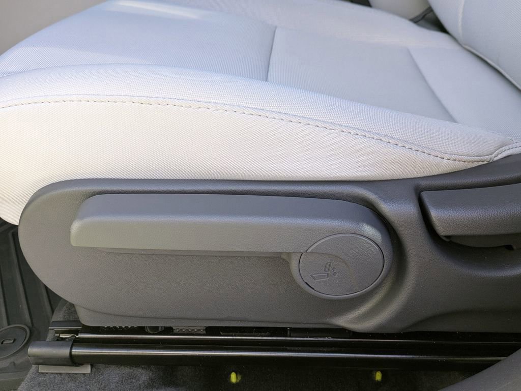 Certified 2025 Hyundai Kona SE FWD image 20