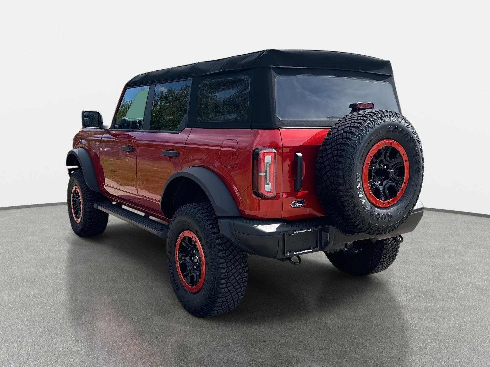 Used 2024 Ford Bronco Badlands w/ Sasquatch Package image 7