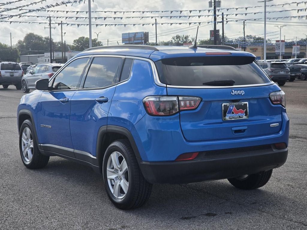 Used 2022 Jeep Compass Latitude FWD image 5