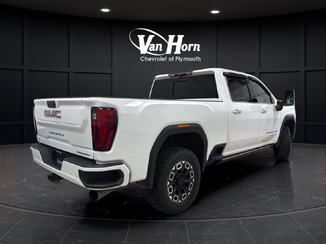 Used 2024 GMC Sierra 3500 Denali Ultimate AWD/4WD image 7