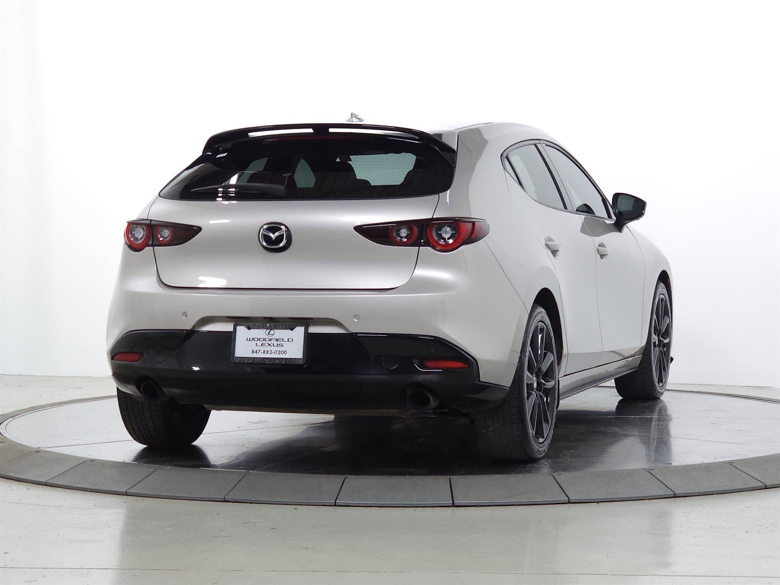 Used 2023 MAZDA MAZDA3 Hatchback w/Premium Plus Pkg AWD/4WD image 10