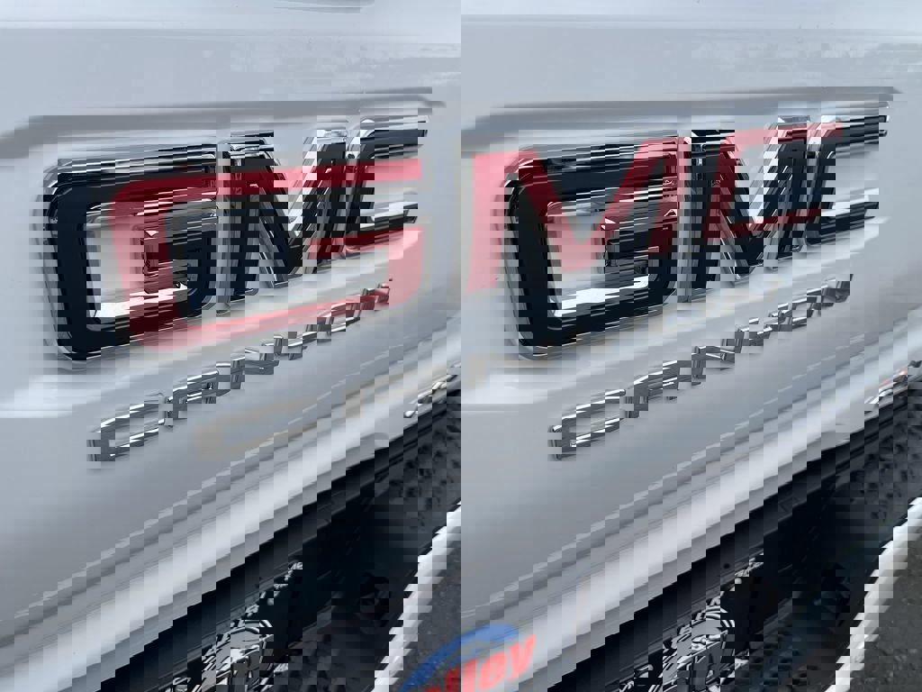 New 2025 GMC Canyon AT4 w/ Nightfall Edition image 31