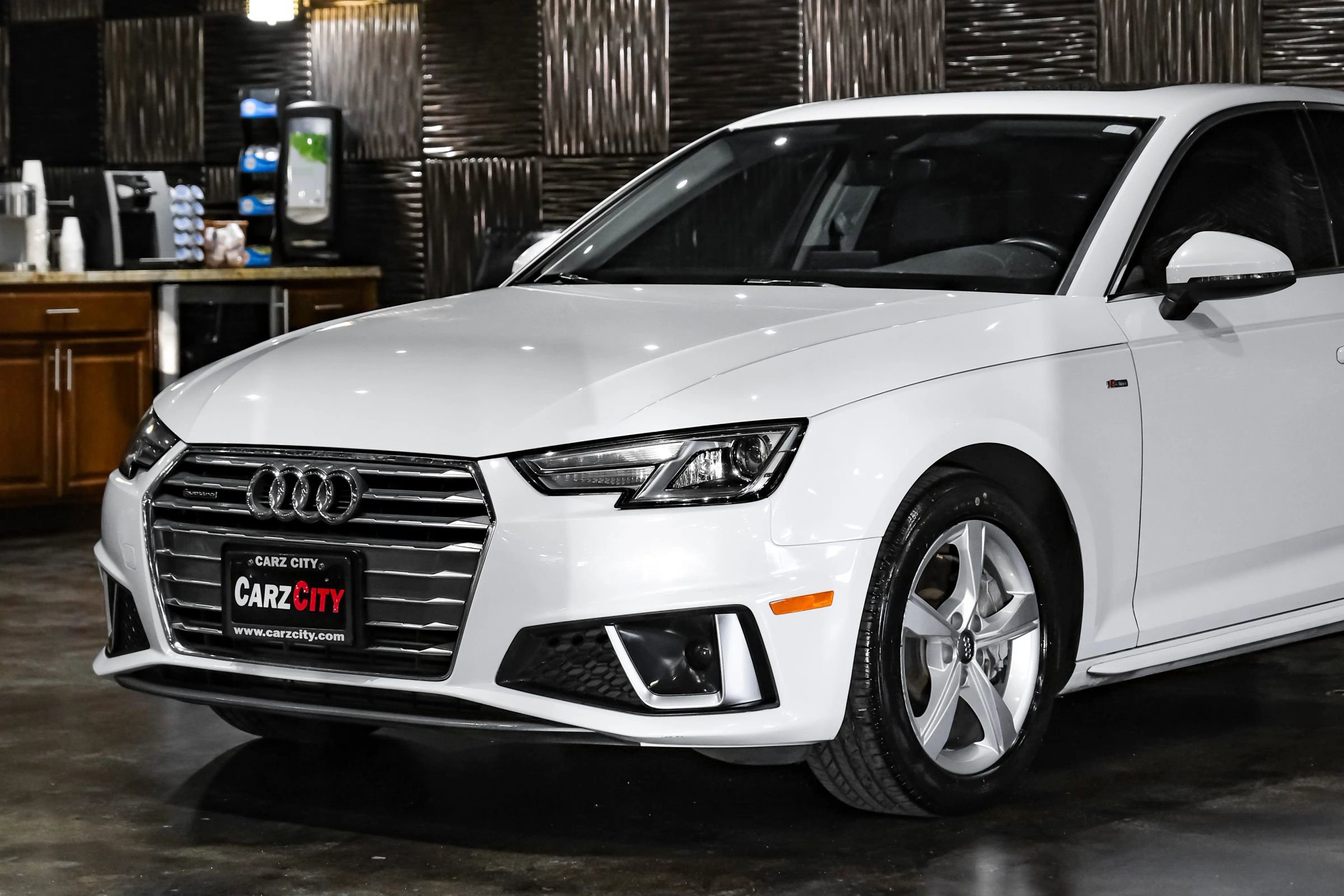 Used 2019 Audi A4 2.0T Premium w/ Convenience Package AWD/4WD image 8