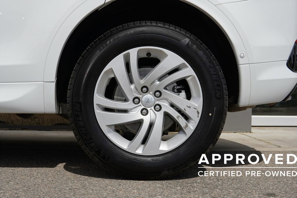 Used 2025 Land Rover Discovery Sport S image 33