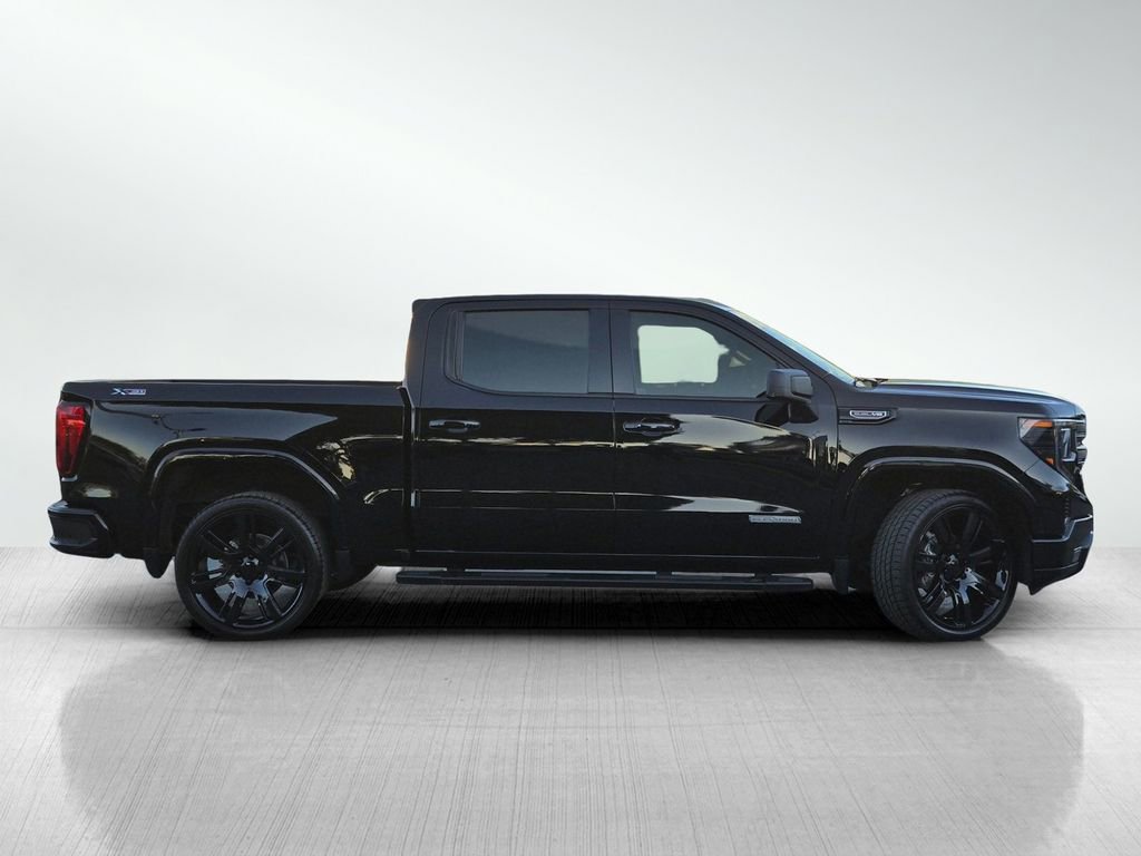 Used 2023 GMC Sierra 1500 Elevation AWD/4WD image 3