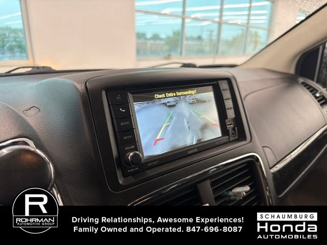 Used 2016 Dodge Grand Caravan SXT w/ Rear Park Assist Package FWD image 12