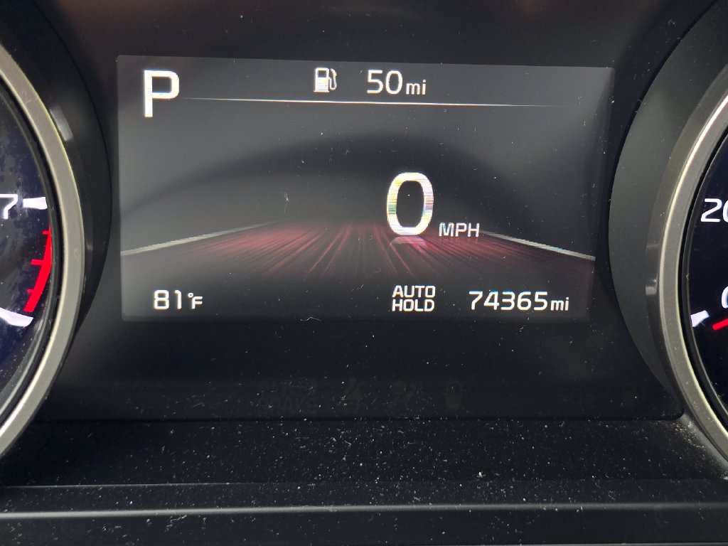 Used 2024 Kia Carnival LX FWD image 12