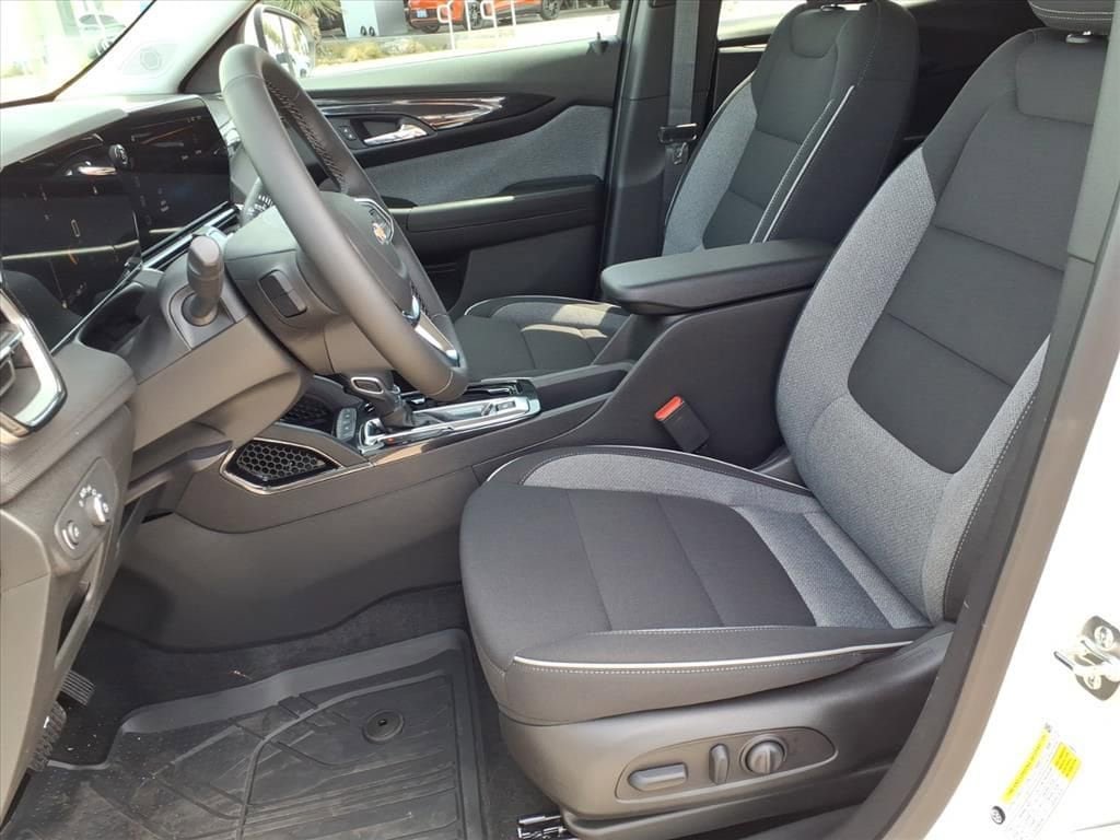 New 2026 Chevrolet TrailBlazer LT w/ Convenience Package AWD/4WD image 13