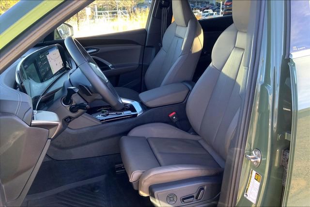 Certified 2025 Audi Q5 Premium Plus w/ Premium Plus image 17