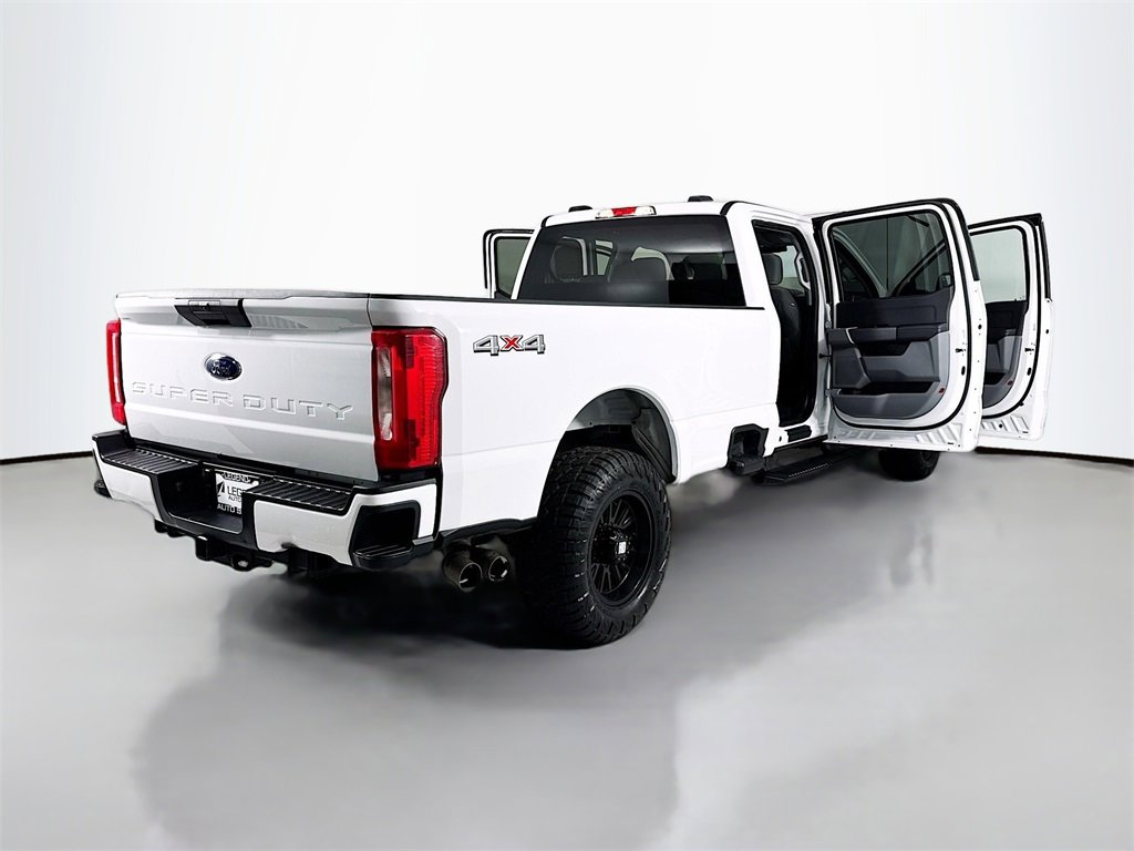 Used 2023 Ford F350 XLT image 23