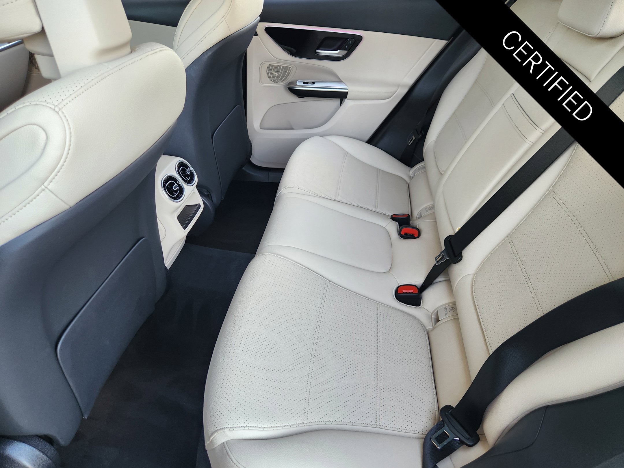 Certified 2026 Mercedes-Benz GLC 300 image 30