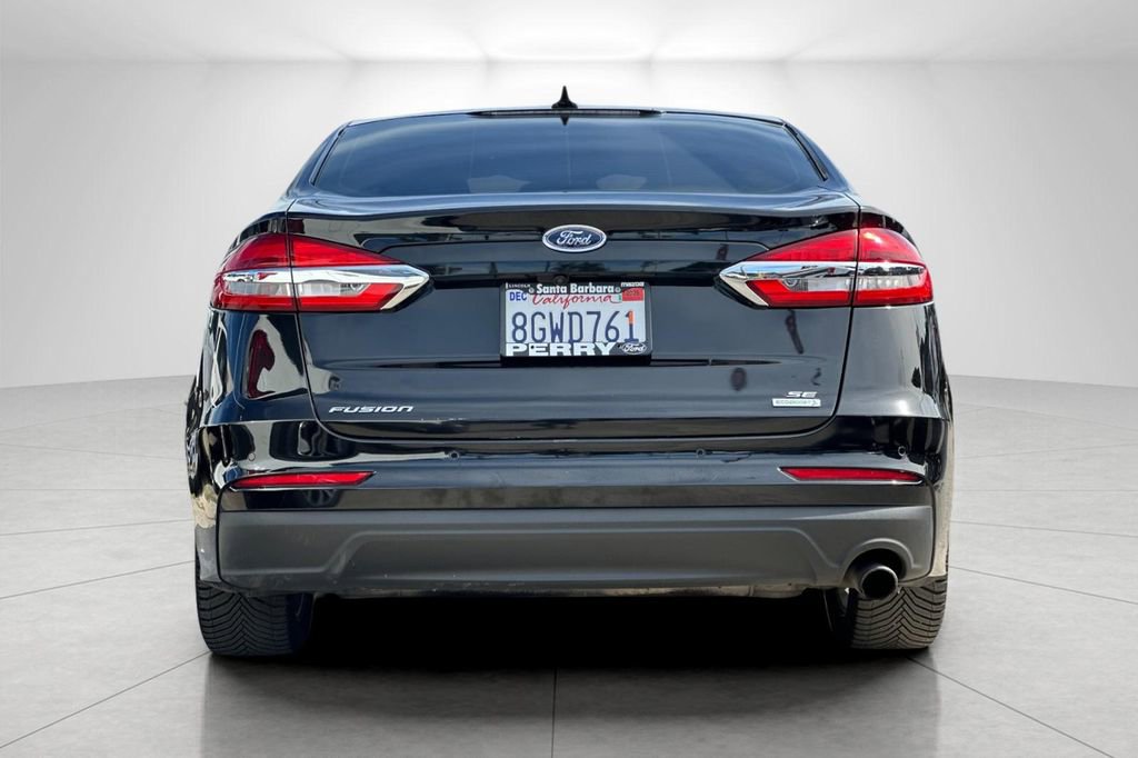 Used 2019 Ford Fusion SE image 5