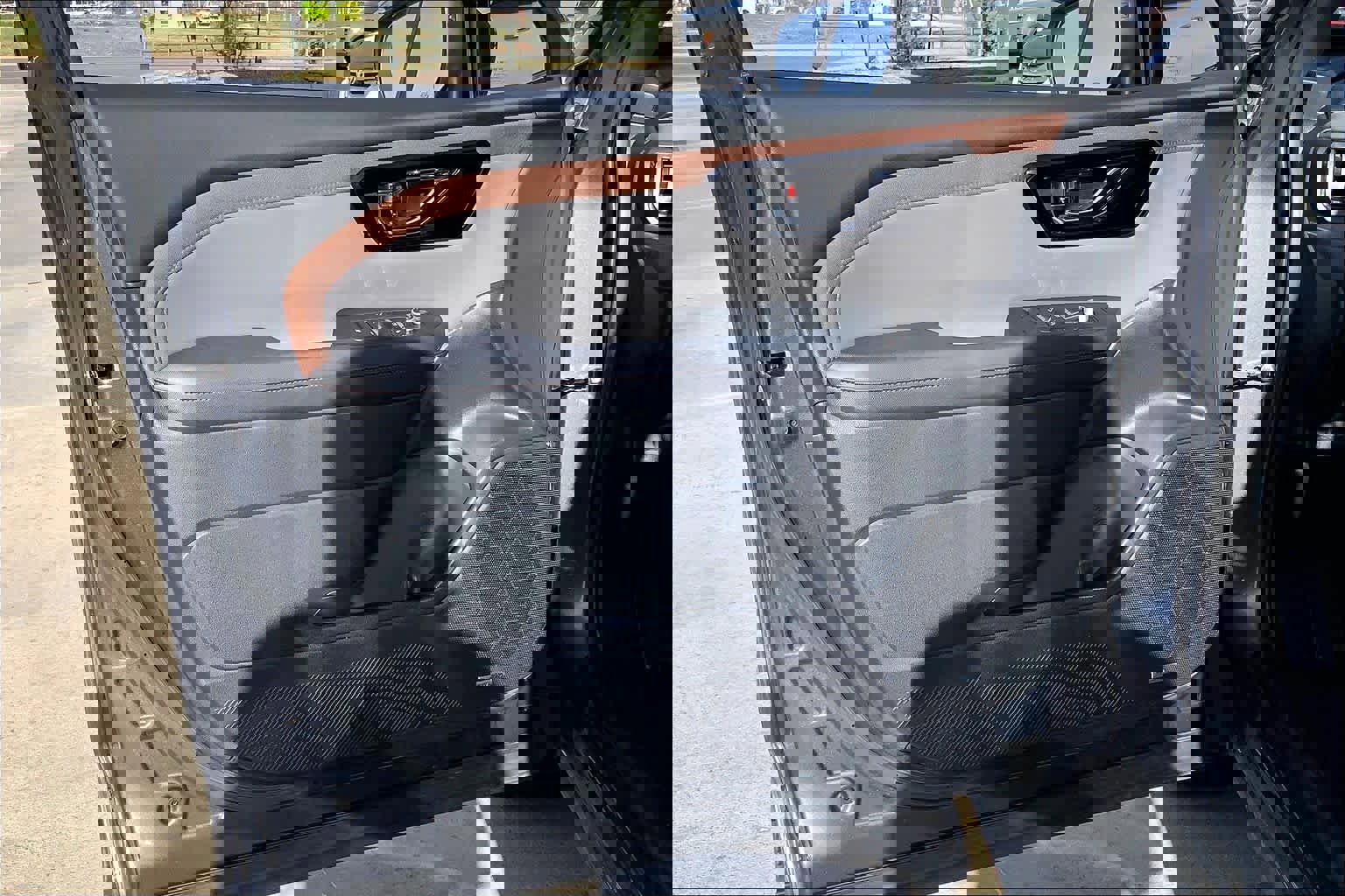 Used 2025 Subaru Forester Sport image 22