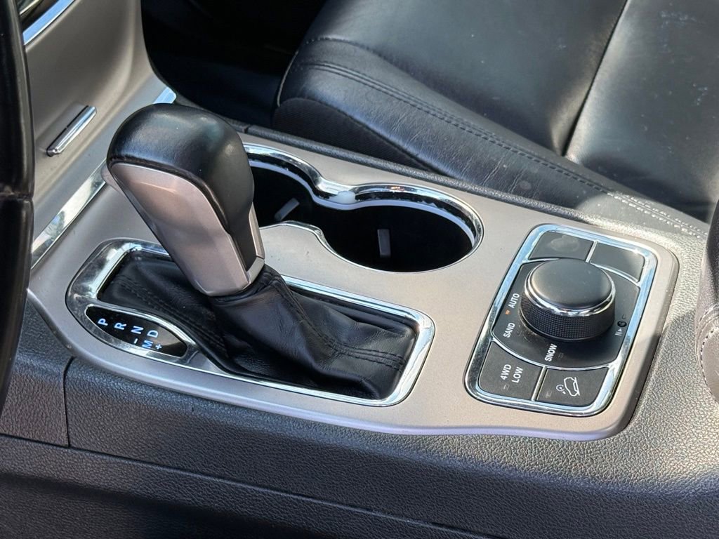 Used 2021 Jeep Grand Cherokee Limited w/ Trailer Tow Group IV image 14