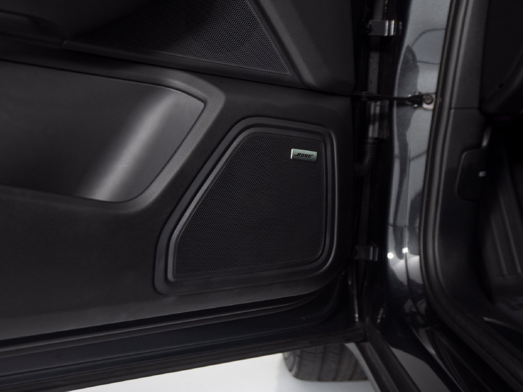 Certified 2026 Porsche Macan AWD/4WD image 20