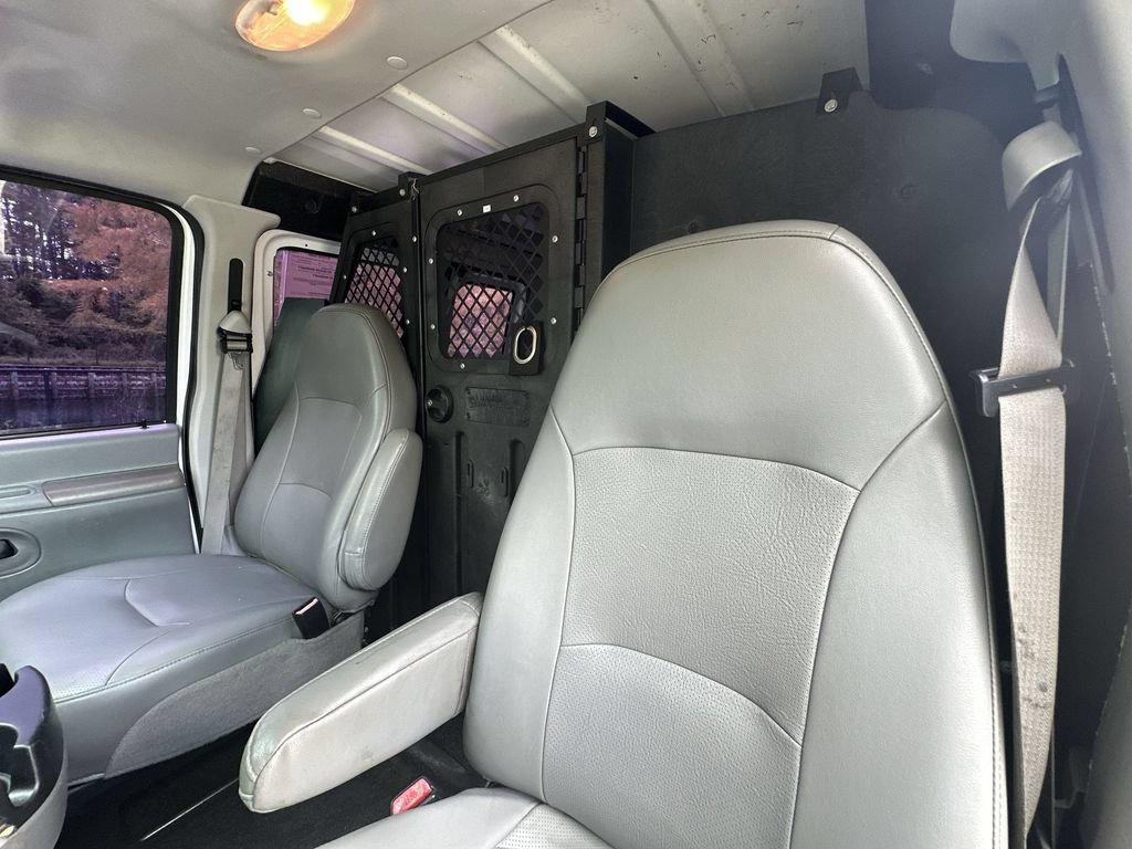 Used 2007 Ford E-250 and Econoline 250 RWD image 19