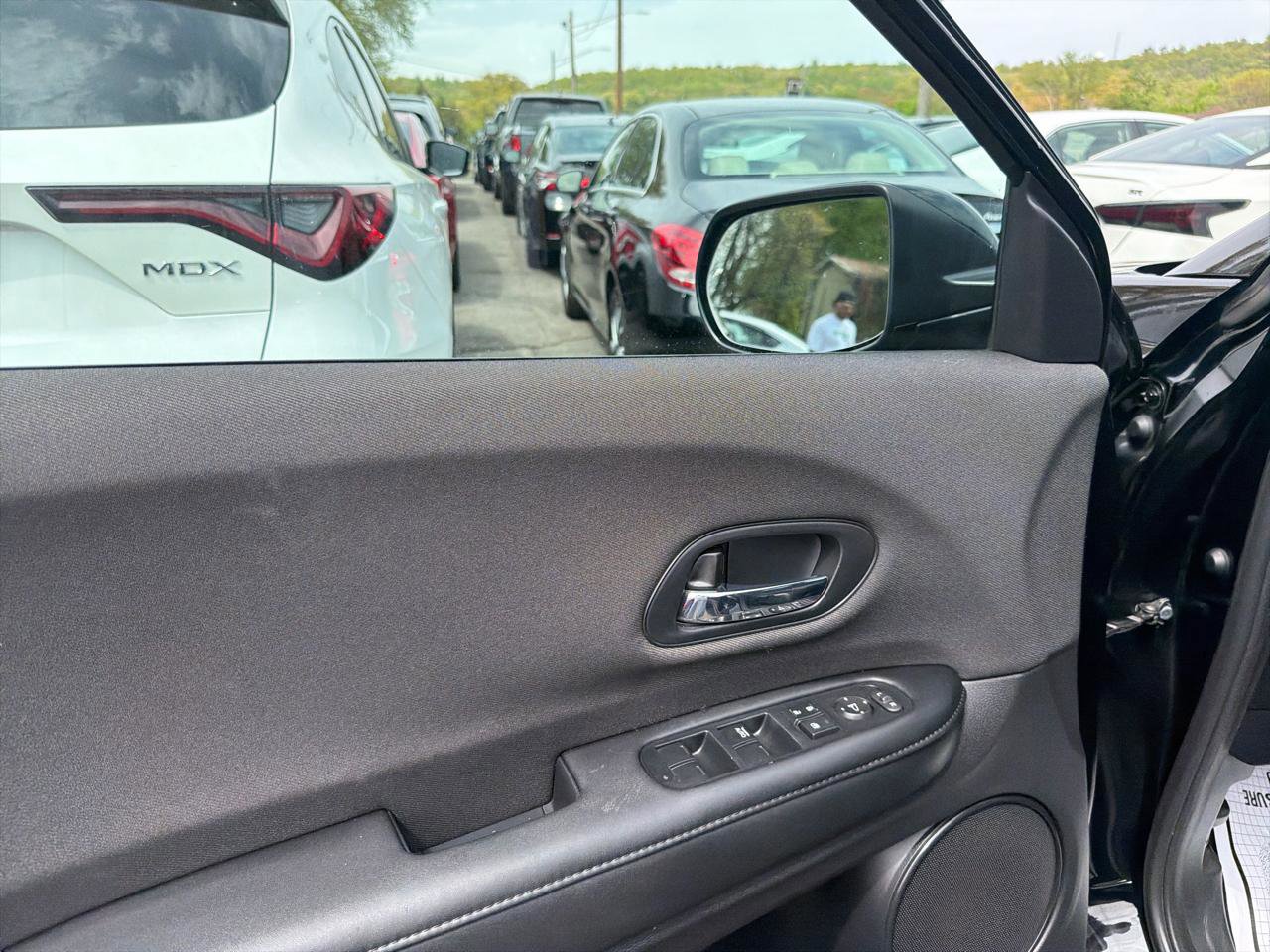 Used 2022 Honda HR-V LX image 16