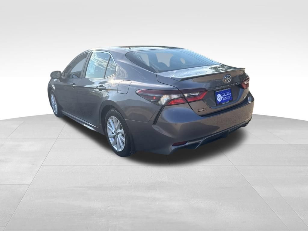Used 2024 Toyota Camry SE FWD image 9