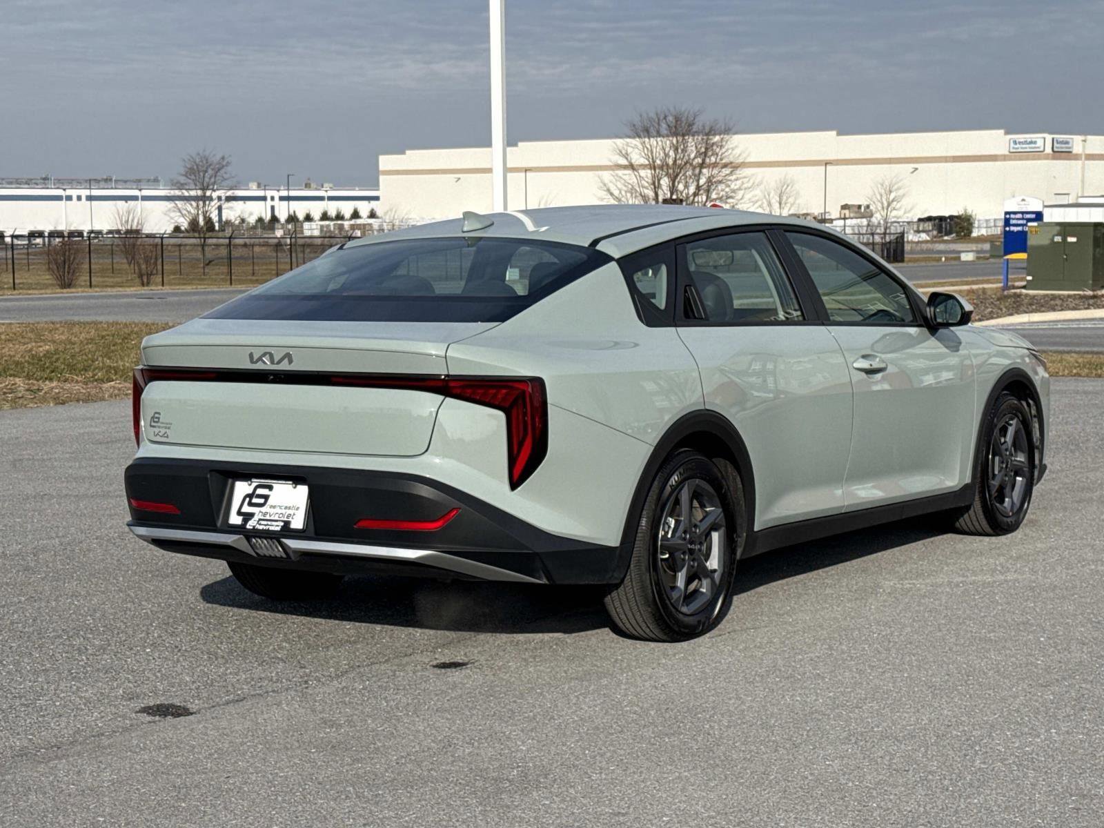 Used 2025 Kia K4 LXS image 24