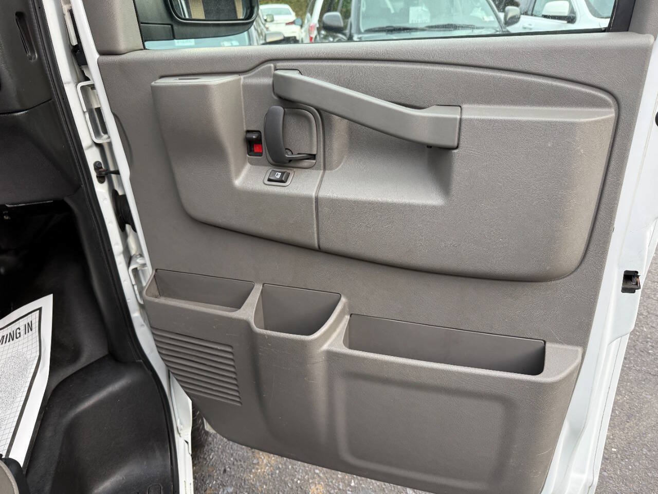 Used 2019 Chevrolet Express 3500 Extended w/ Driver Convenience Package RWD image 29