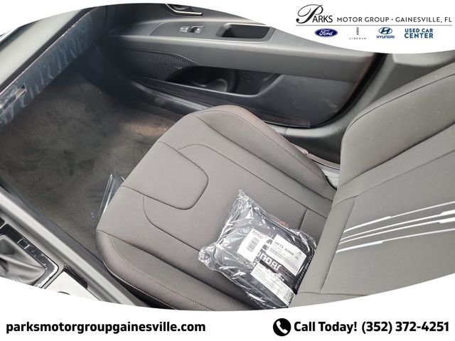 New 2025 Hyundai Elantra SEL w/ Cargo Package image 13