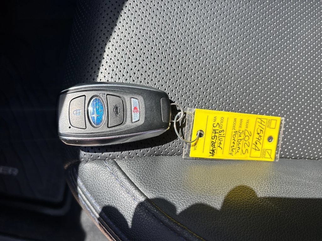 Used 2025 Subaru Forester Limited w/ Popular Package #1 AWD/4WD image 29