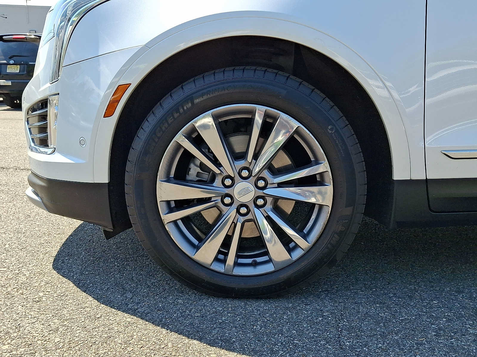 Used 2024 Cadillac XT5 Premium Luxury w/ Technology Package AWD/4WD image 8