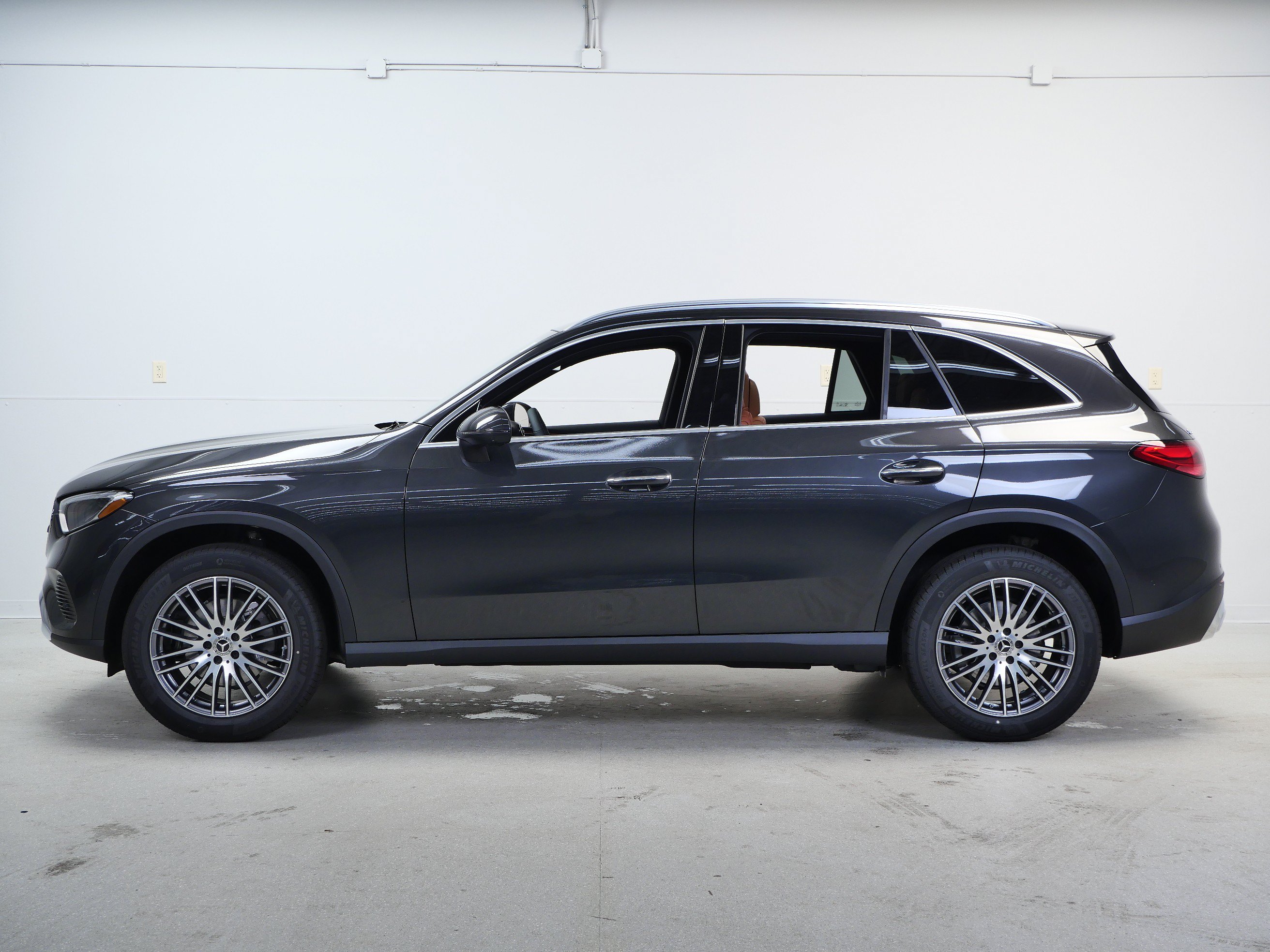 New 2026 Mercedes-Benz GLC 300 4MATIC image 5