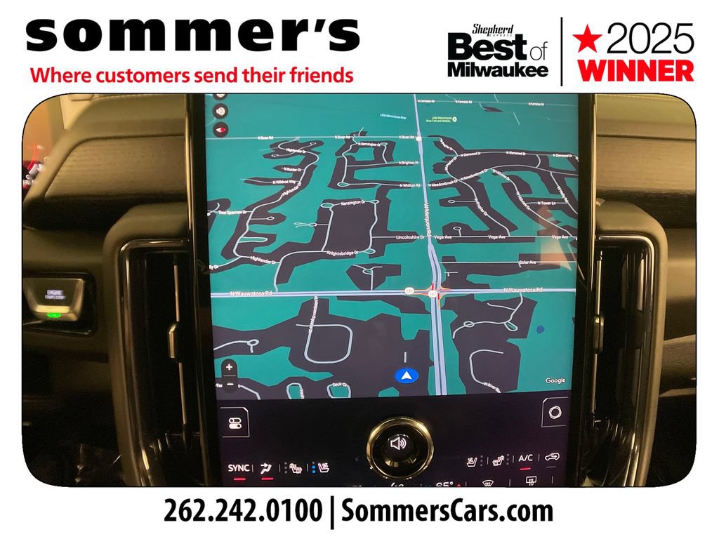 Used 2025 GMC Yukon XL AT4 Ultimate w/ LPO, Floor Liner Package AWD/4WD image 17