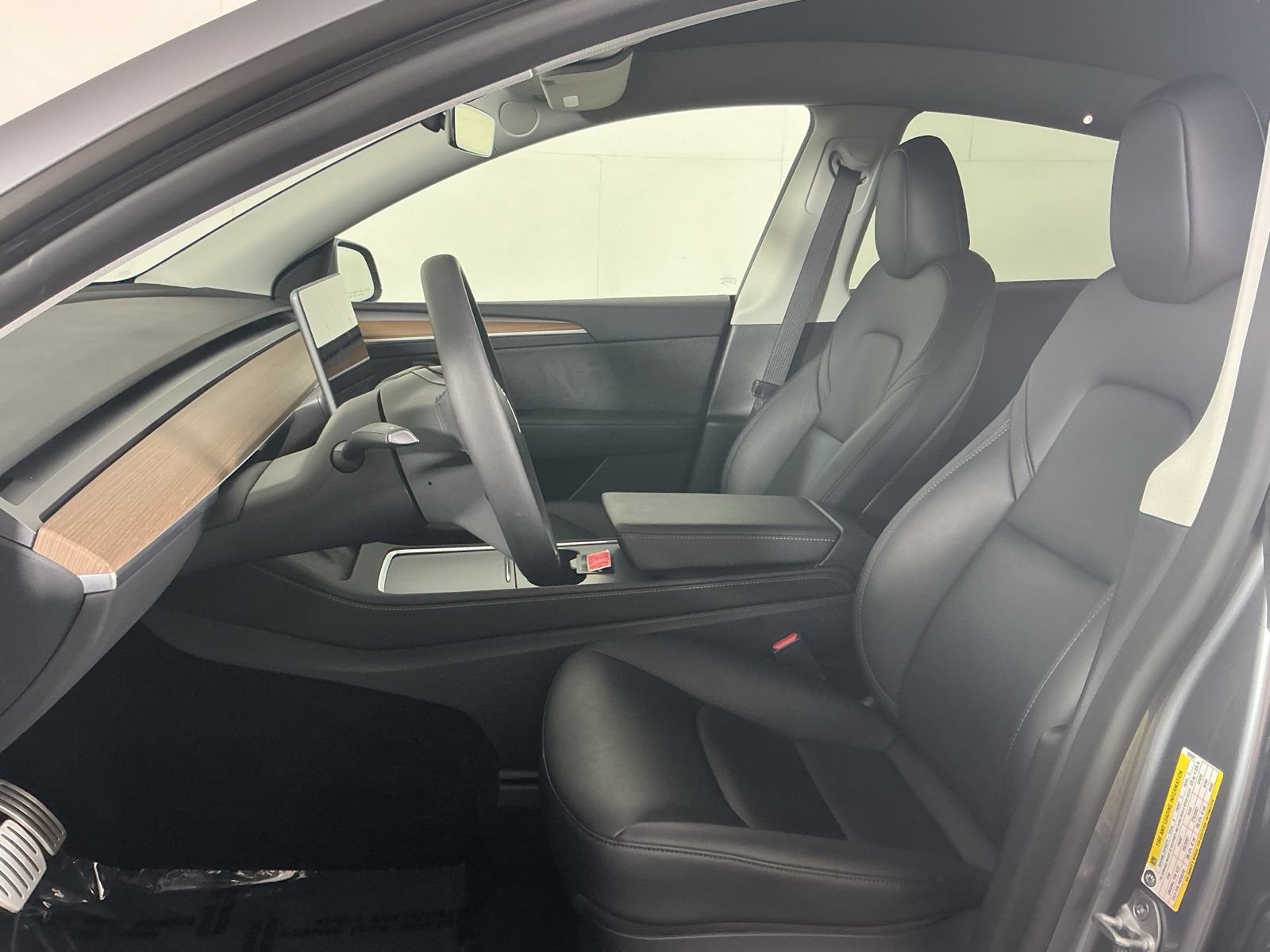 Used 2025 Tesla Model Y Performance AWD/4WD image 12